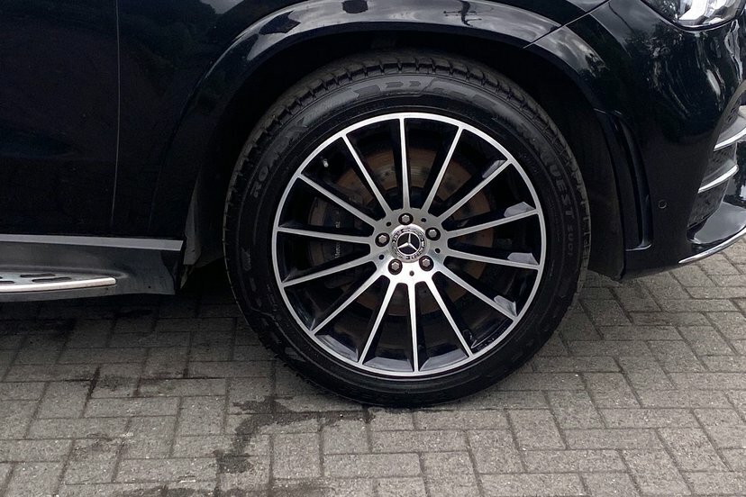 Mercedes-Benz GLE Class Gle400d Amg Line Premium KN23WLE Black #4