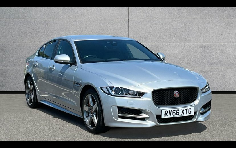 Jaguar XE 2.0 Gtdi R-sport Saloon 240 Ps Silver