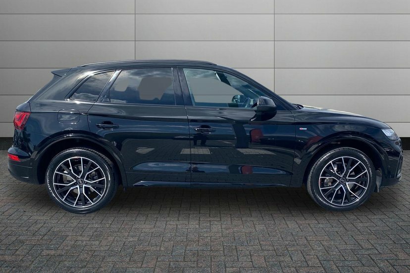 Audi Q5 2.0 Tfsi 45 Black Edition Suv S Tronic Black #4