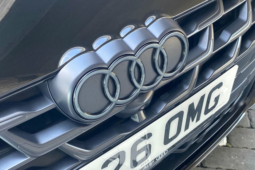 Audi A6 Saloon Edition 1 E-hybrid Quattro 299 Ps S Tronic Red #13