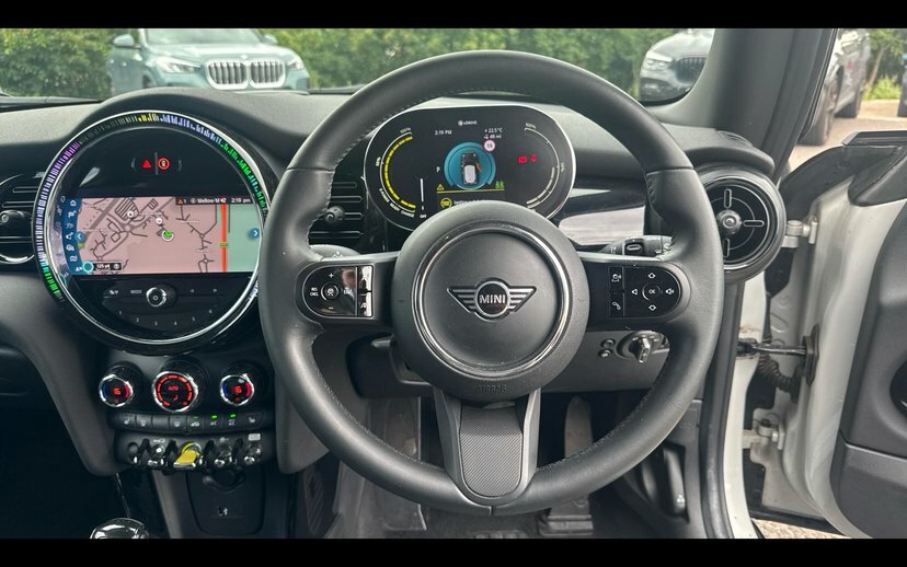 Mini Hatch Level 2 YC21TGZ White #5