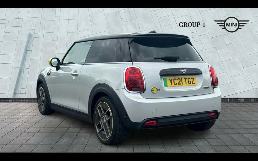 Mini Hatch Level 2 YC21TGZ White #2