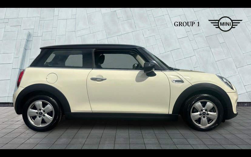 Mini Hatch 3-Door Hatch Cooper Classic EK70EBA White #3