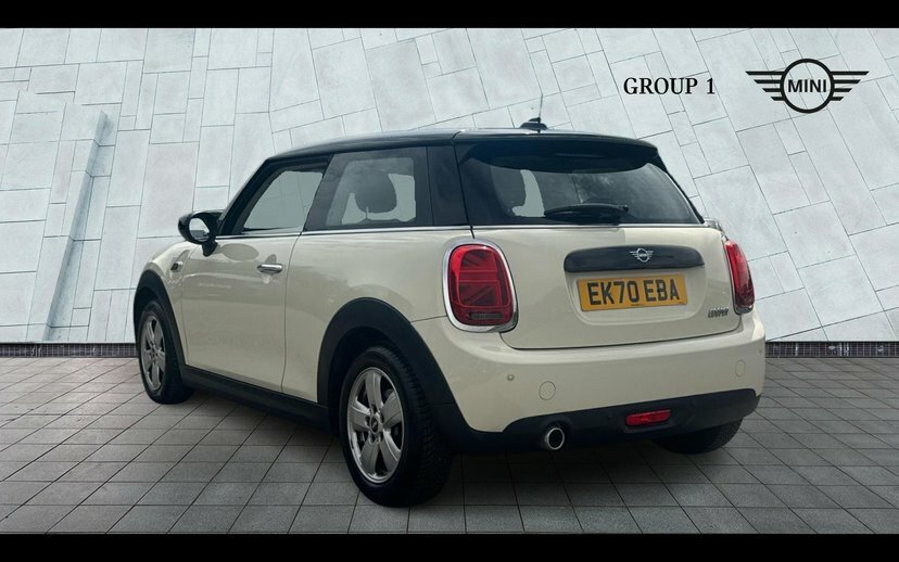 Mini Hatch 3-Door Hatch Cooper Classic EK70EBA White #2