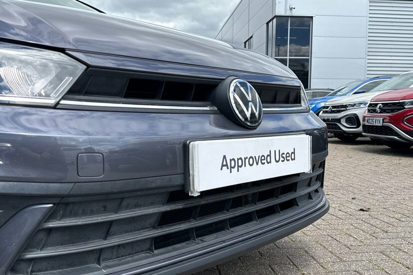 Volkswagen Polo 1L Life Black #15