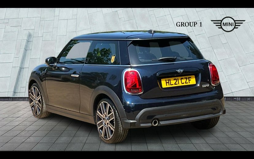 Mini Hatch 3-Door Hatch Cooper Exclusive HL21CZF Black #2