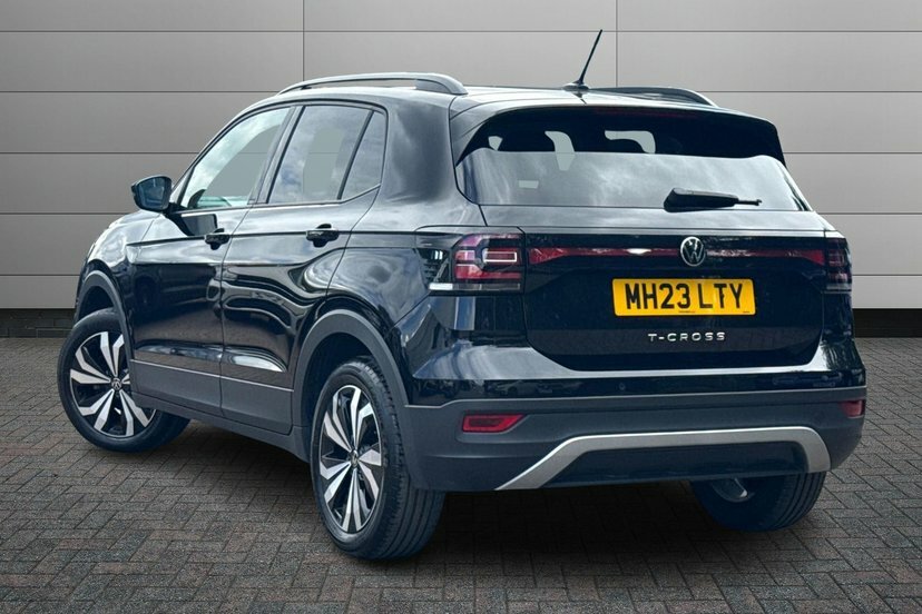 Volkswagen T-Cross 1.0 Tsi Black Edition Suv 95 Ps Black #3
