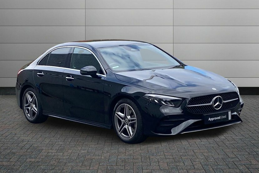 Mercedes-Benz A Class 1.3 A200h Mhev Amg Line Executive Saloon Pet Black