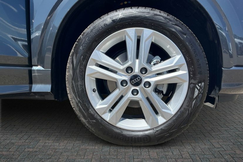 Audi Q2 1.0 Tfsi 30 Sport Suv 116 Ps Grey #5