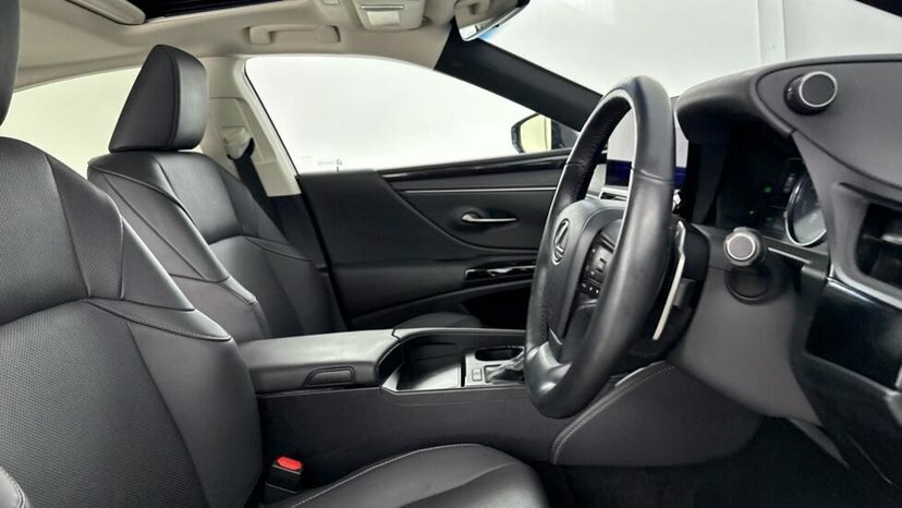 Lexus ES 300H 2.5 F-sport Cvt Silver #10