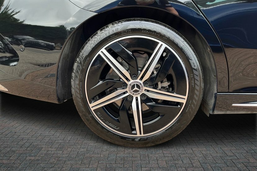 Mercedes-Benz CLA Class 1.5 Cla180h Hybrid Amg Line Executive Saloon Black #4