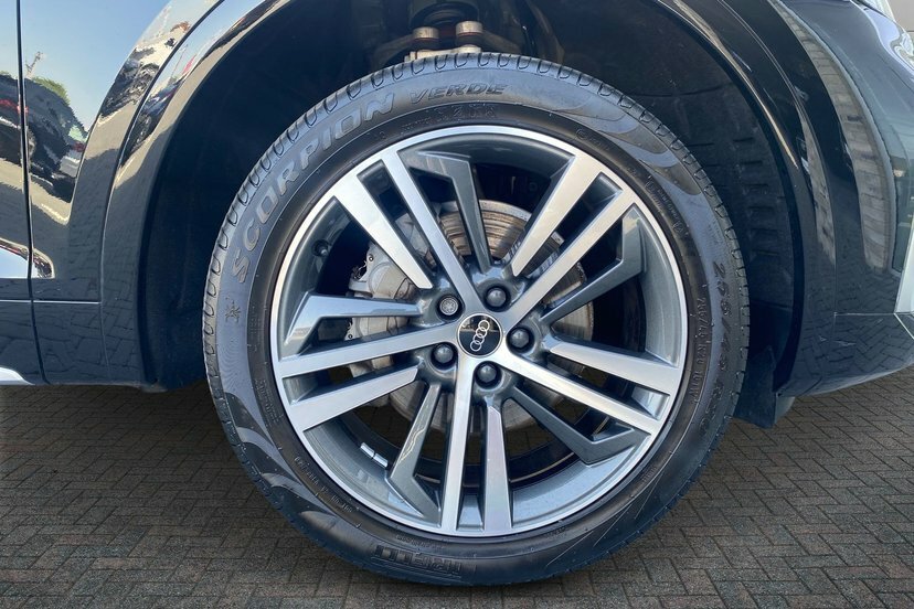 Audi Q5 2.0 Tdi 40 S Line Suv S Tronic Quattro Black #5