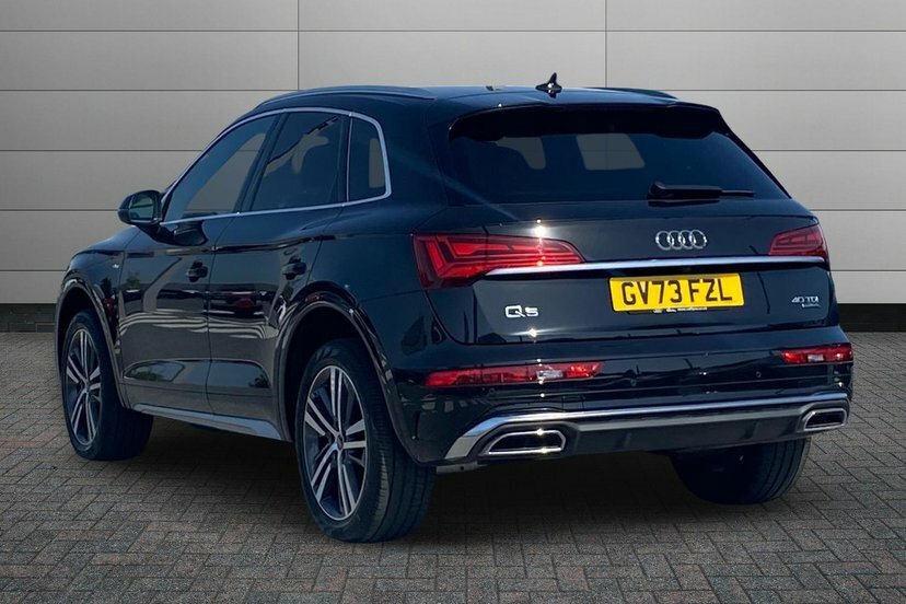 Audi Q5 2.0 Tdi 40 S Line Suv S Tronic Quattro Black #3