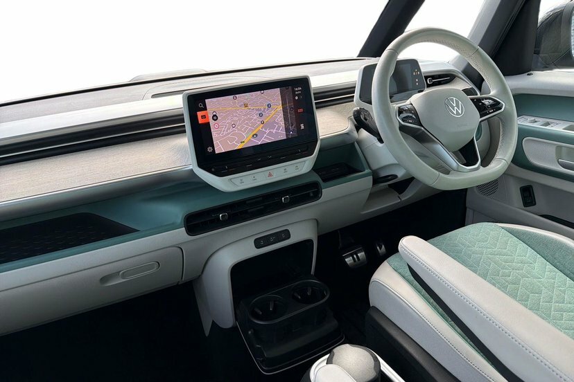 Volkswagen ID.Buzz Pro 77Kwh Style Mpv 204 Ps White #2