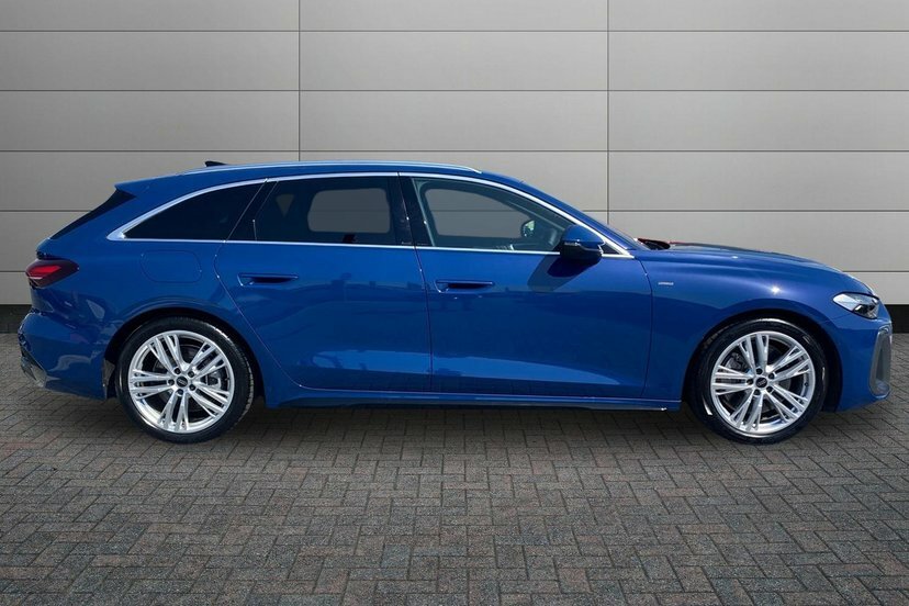 Audi A5 2.0 E-hybrid 25.9Kwh S Line Estate Plug KR75FHC Blue #4