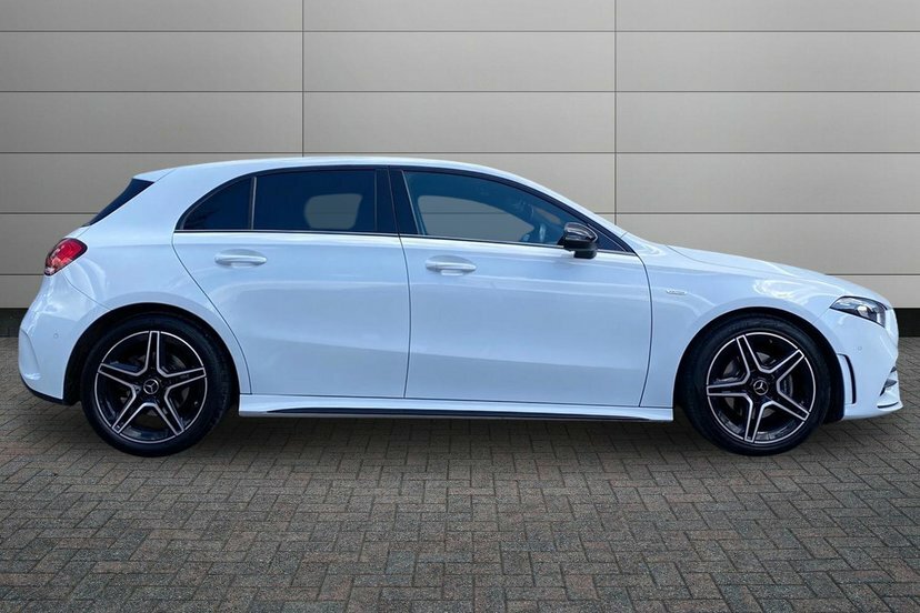 Mercedes-Benz A Class 1.3 A200 Amg Line Edition Executive Hatchback White #3