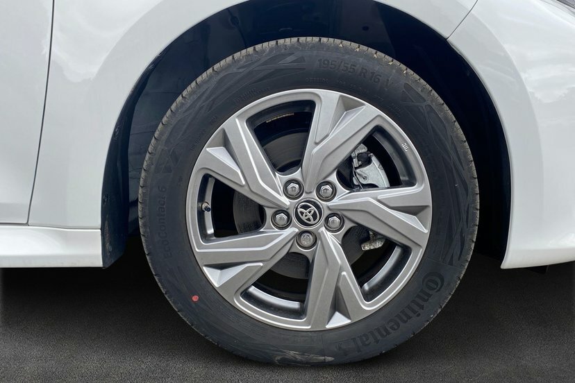 Toyota Yaris 1.5 Hybrid Design #18