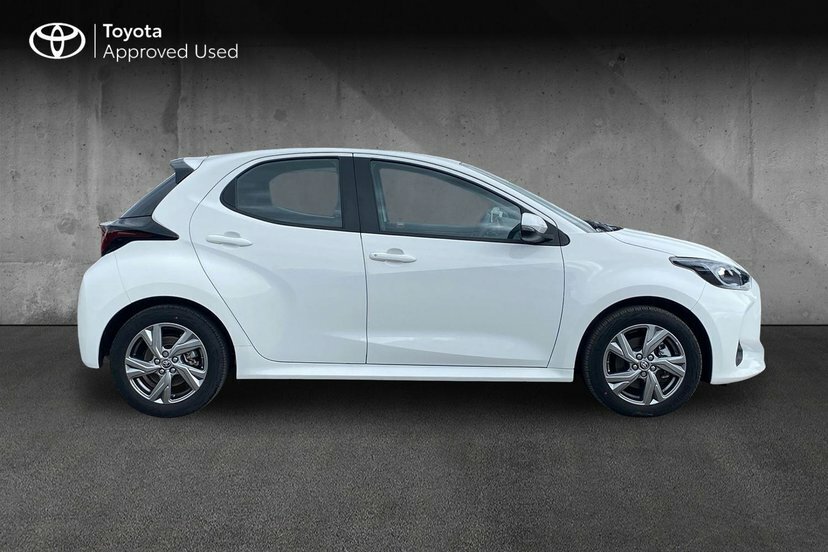 Toyota Yaris 1.5 Hybrid Design #16