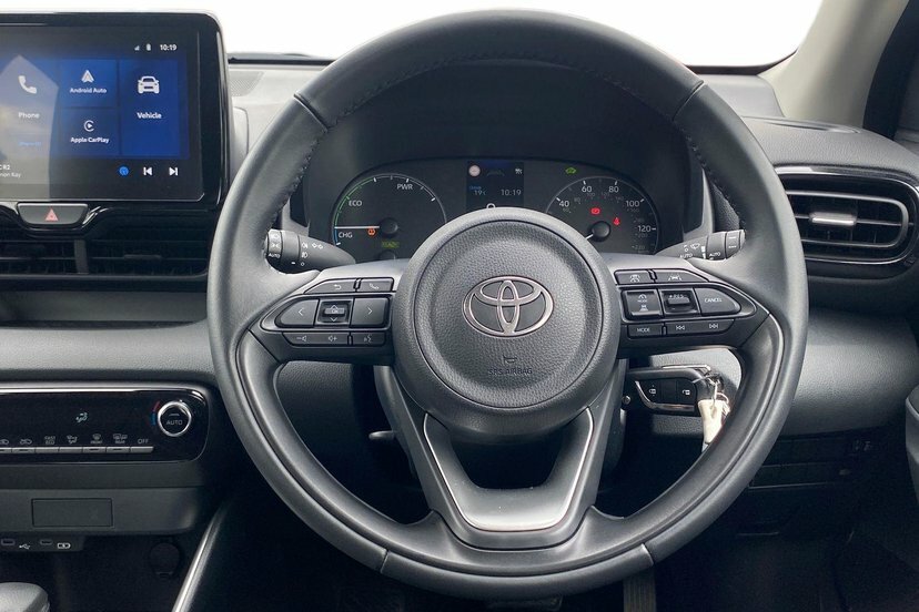 Toyota Yaris 1.5 Hybrid Design #8