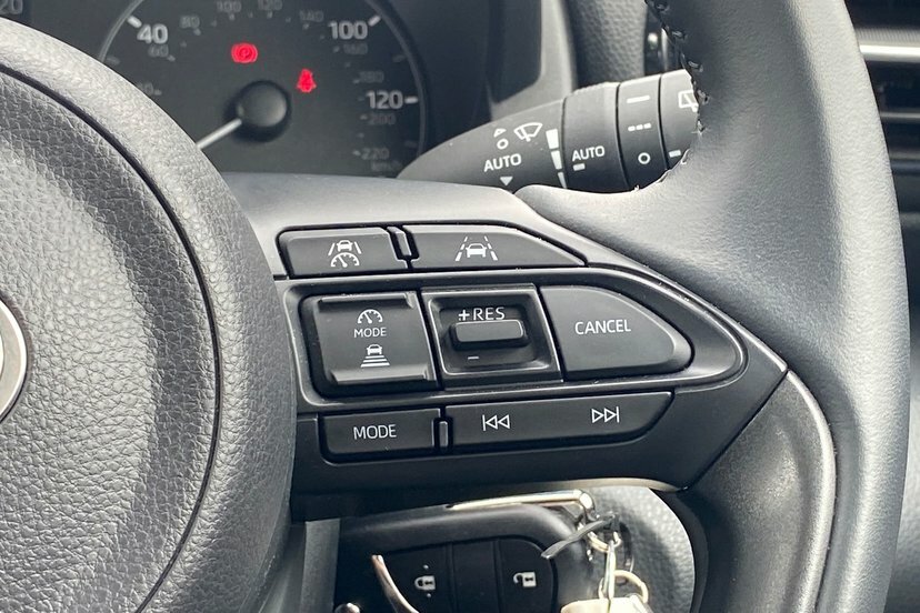 Toyota Yaris 1.5 Hybrid Design #33
