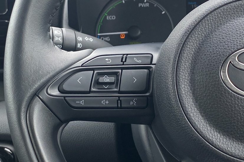 Toyota Yaris 1.5 Hybrid Design #32
