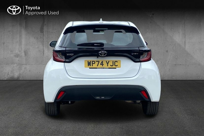 Toyota Yaris 1.5 Hybrid Design #19