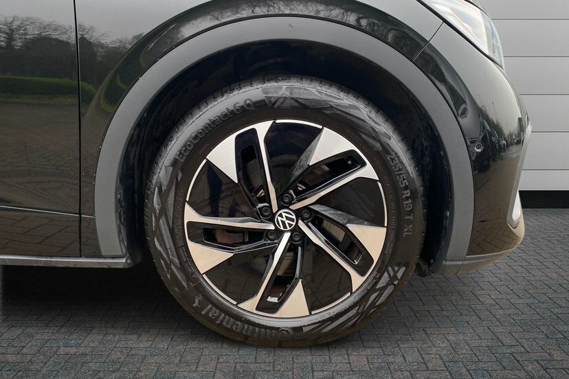 Volkswagen ID.5 Pro Performance 77Kwh Style Suv Black #5