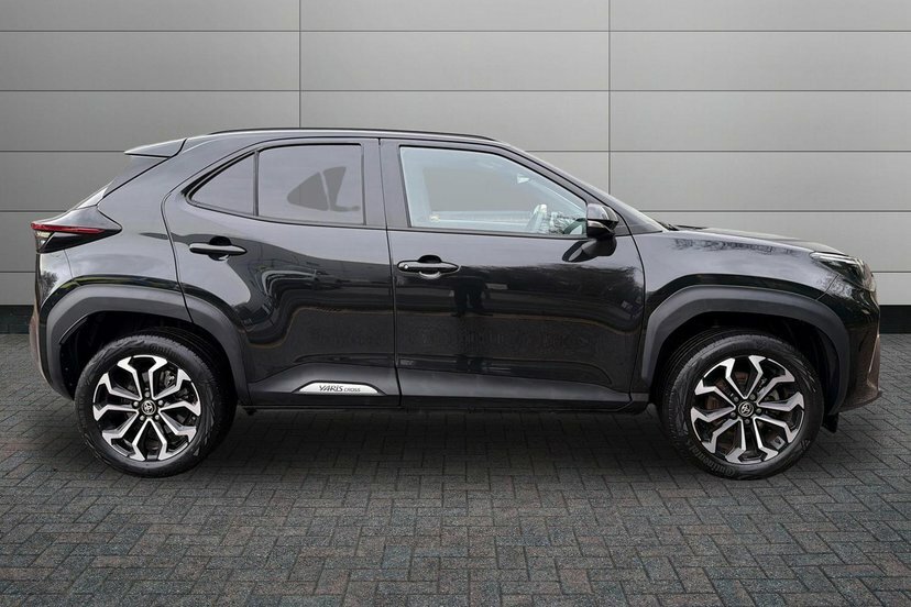 Toyota Yaris Cross 1.5 Vvt-h Design Suv Hybrid E-cvt 116 Black #4