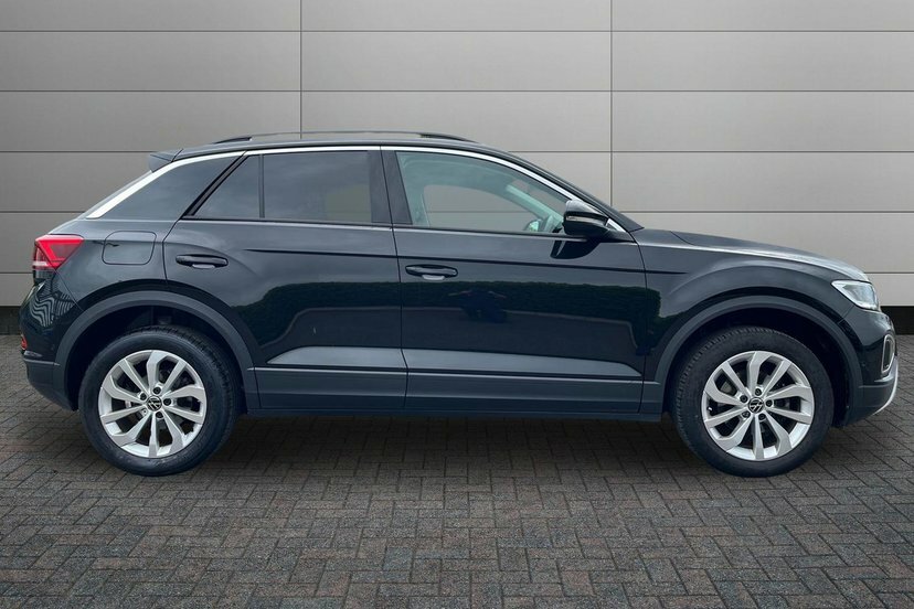Volkswagen T-Roc 1.5 Tsi Match Suv Dsg 150 Ps Black #4