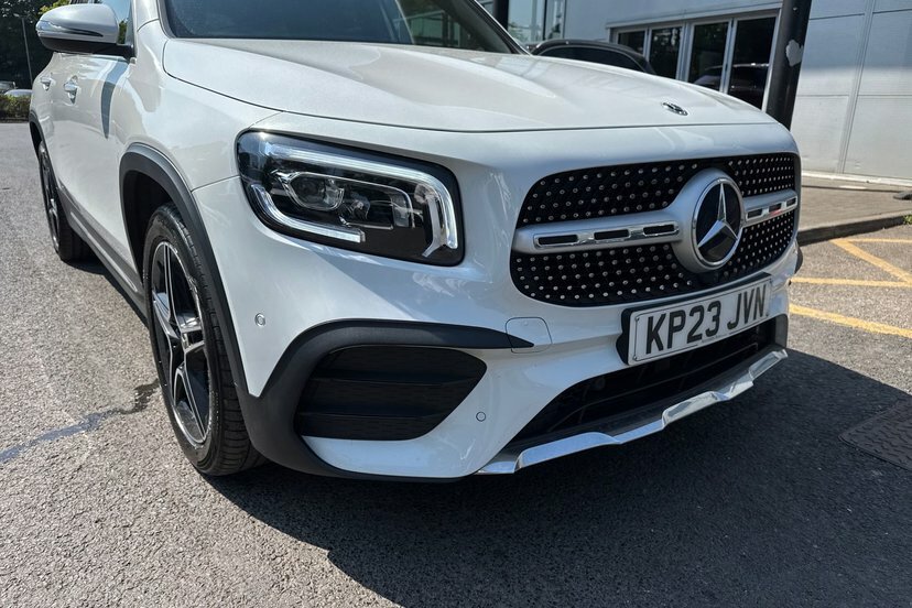 Mercedes-Benz GLB Class 200 Amg Line Premium Night Ed 7G-tronic Black #45