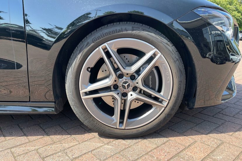 Mercedes-Benz CLA Class 1.3 Cla200h Mhev Amg Line Executive Shooting Bra Black #4