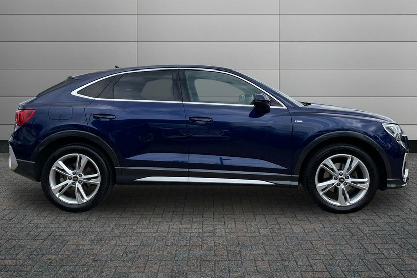 Audi Q3 1.5 Tfsi Cod 35 S Line Sportback S Tron Blue #4