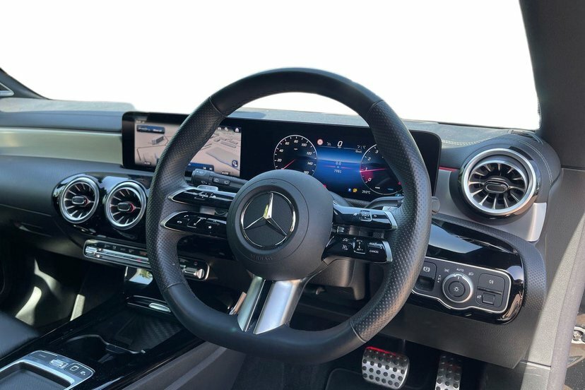 Mercedes-Benz CLA Class 1.3 Cla180h Mhev Amg Line Premium Plus Shooting Black #5