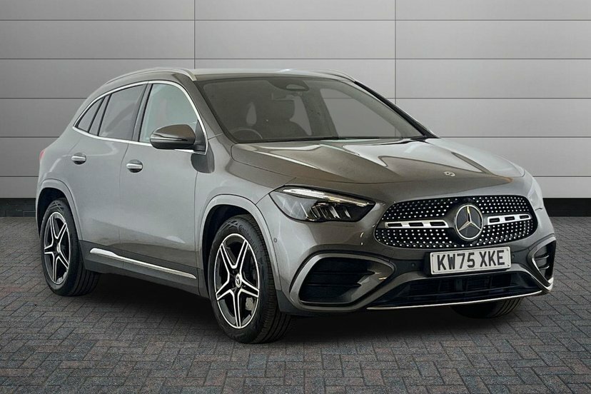 Mercedes-Benz GLA Class Gla 220D 4Matic Amg Line Executive Grey
