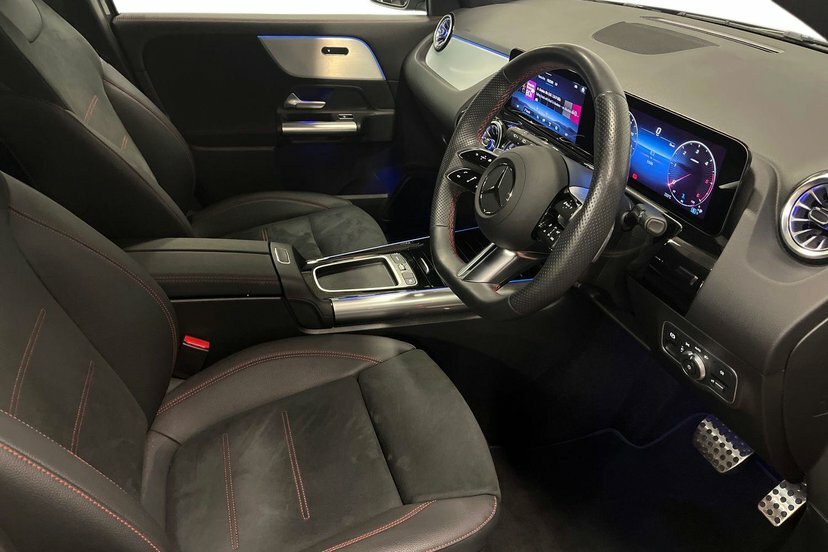 Mercedes-Benz GLA Class Gla 220D 4Matic Amg Line Executive Grey #5