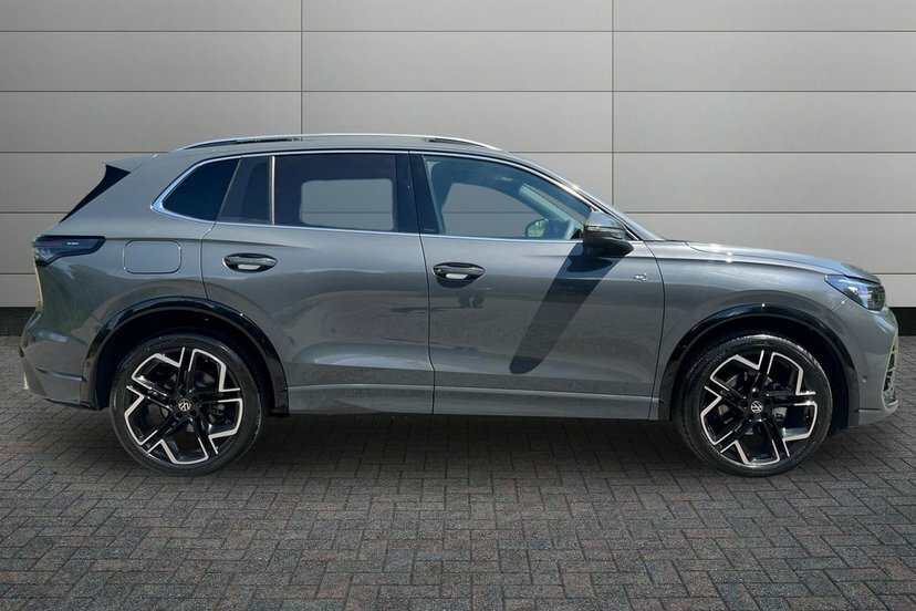 Volkswagen Tiguan 1.5 Etsi Mhev R-line Suv Hybrid Dsg 15 Grey #4
