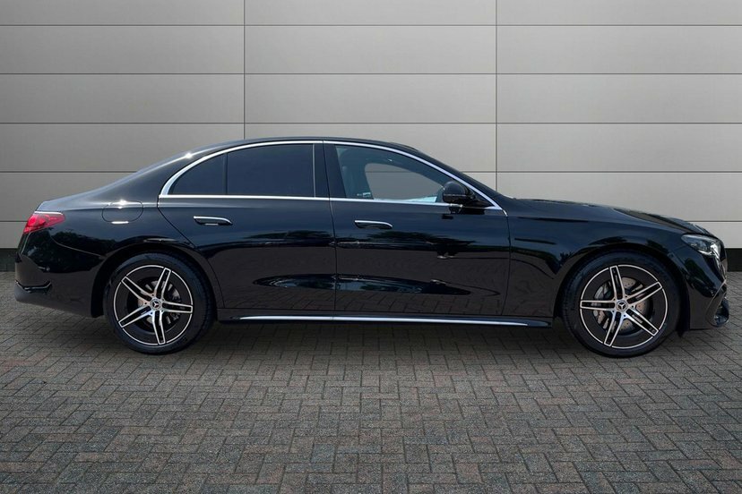 Mercedes-Benz E Class 2.0 E220dh Mhev Amg Line Premium Saloon Dies Black #3