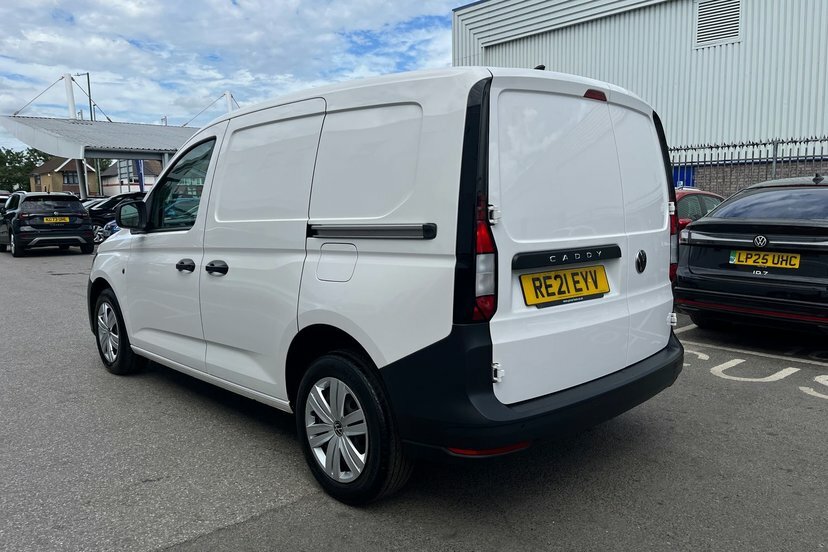 Volkswagen Caddy Commerce Swb 102 Ps 2.0 Tdi 6Sp Business P White #39