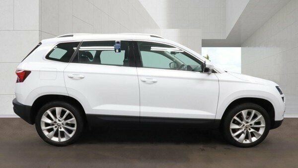 Skoda Karoq Tdi Se L Suv White #4