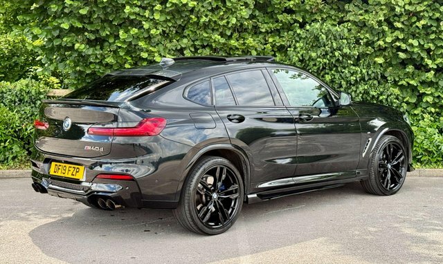 BMW X4 X4 M40d Black #4