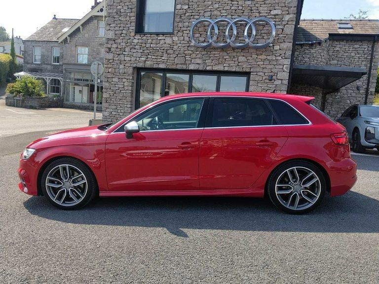 Audi A3 Tfsi 300 Ps S Tronic Red #4