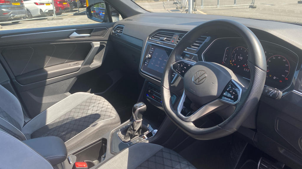 Volkswagen Tiguan 1.5 Tsi R-line Dsg Euro 6 Ss Black #6
