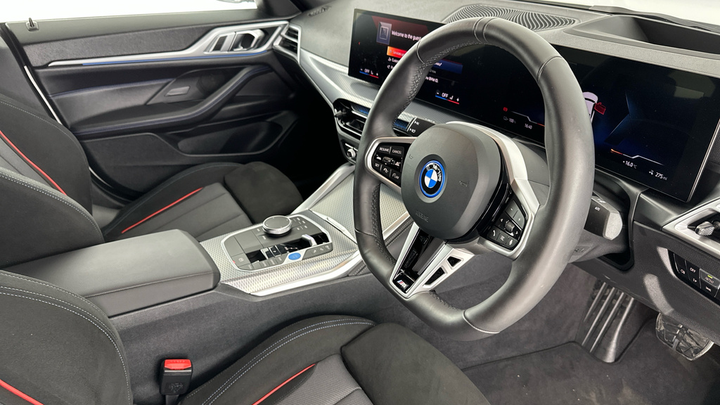 BMW i4 35 70.2Kwh M Sport Gran Coupe Edrive White #6