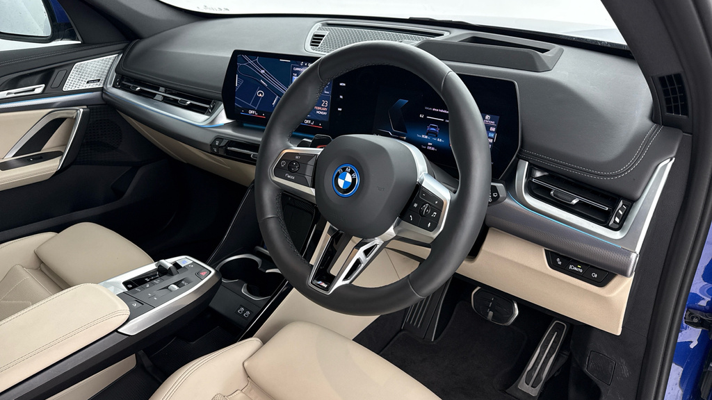 BMW iX1 20 66.5Kwh M Sport Edrive 11Kw Charger Blue #6