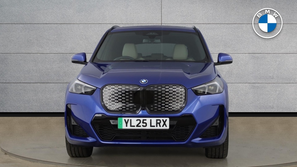BMW iX1 20 66.5Kwh Sport Suv Edrive 11K Black #16