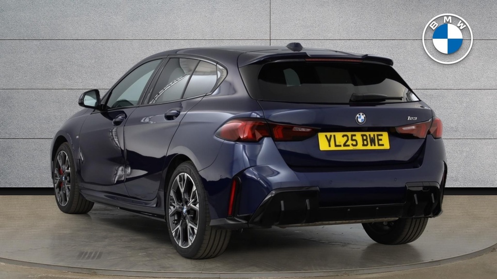 BMW 1 Series 2.0 123I Mht M Sport Dct Xdrive Euro 6 Ss Blue #2