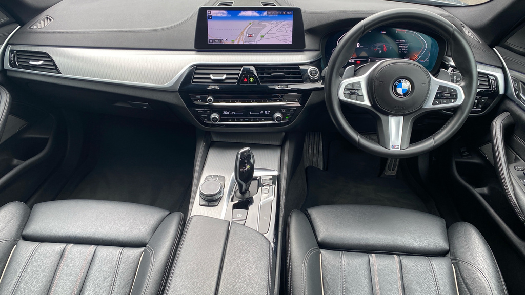 BMW 5 Series 2.0 520D Mht M Sport Touring Euro 6 Ss  #4