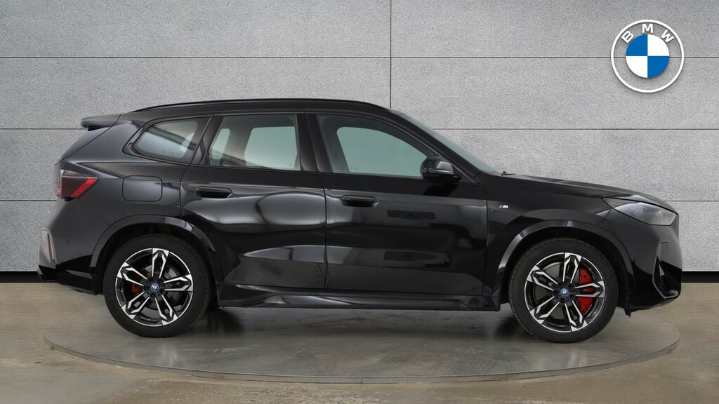 BMW iX1 30 66.5Kwh M Sport Xdrive 11Kw Charger Black #3
