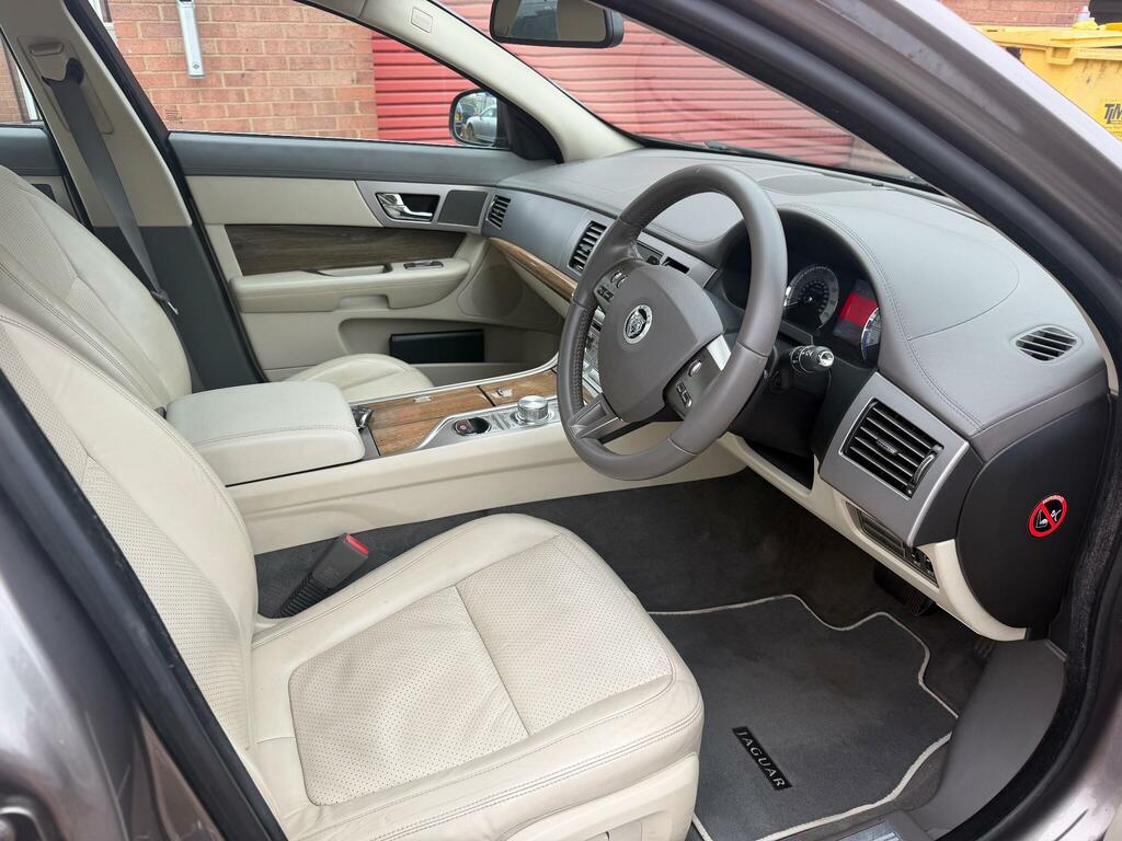 Jaguar XF Premium Luxury Grey #6