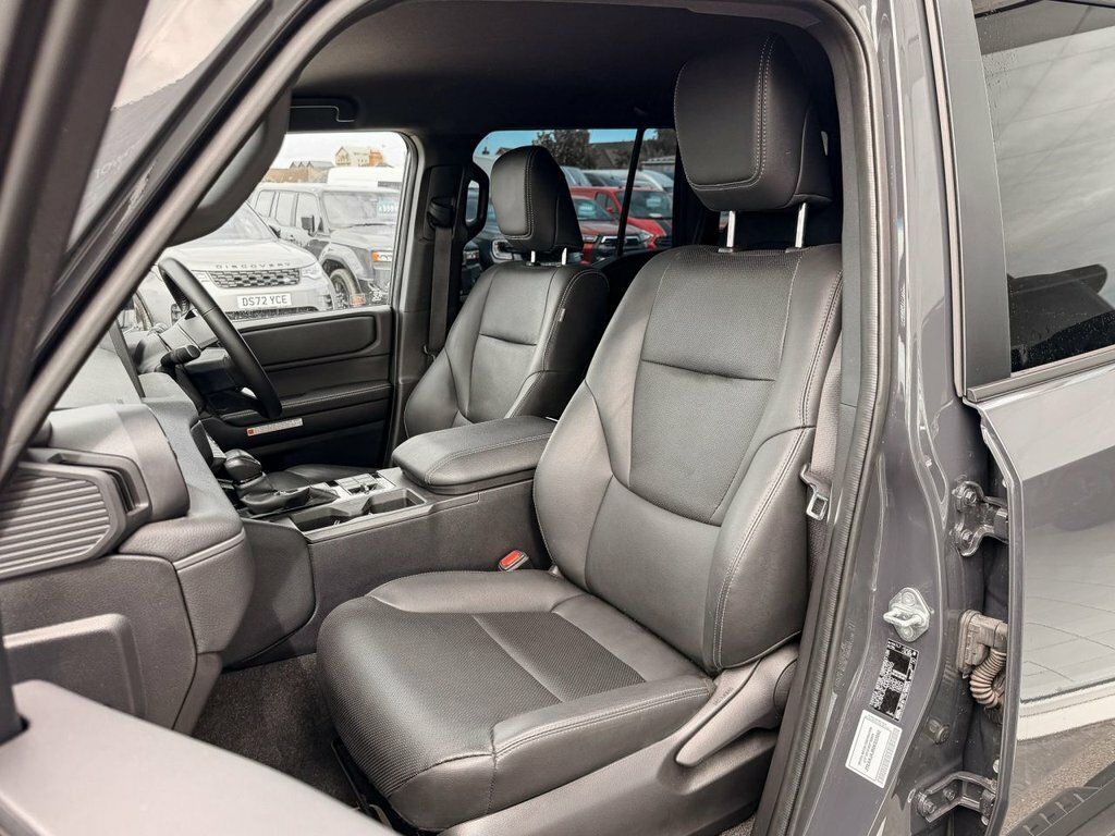 Toyota Land Cruiser Invincible D Grey #23